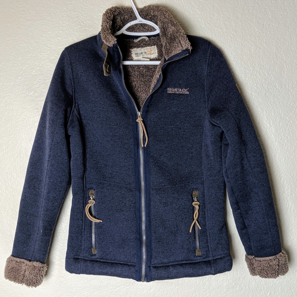 Regatta Great Outdoors zip jacket w/ faux fur. 38